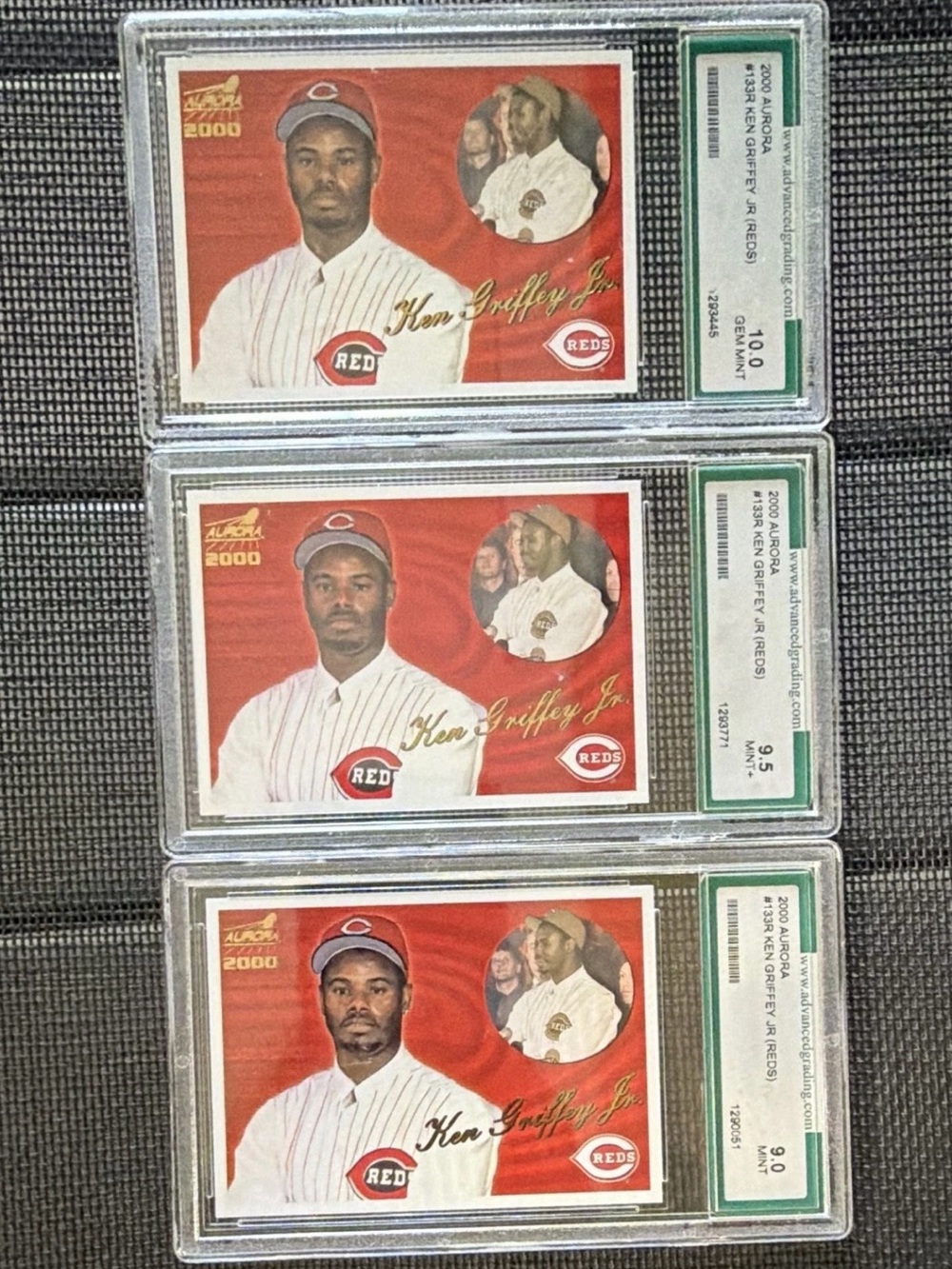 2000 Pacific Aurora Ken Griffey Jr #133R Reds HOF 3-Card Slab Lot AGS 10 9.5 9